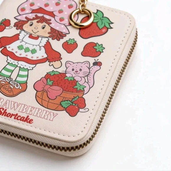 Strawberry Shortcake Wallet - Picture 2 of 6